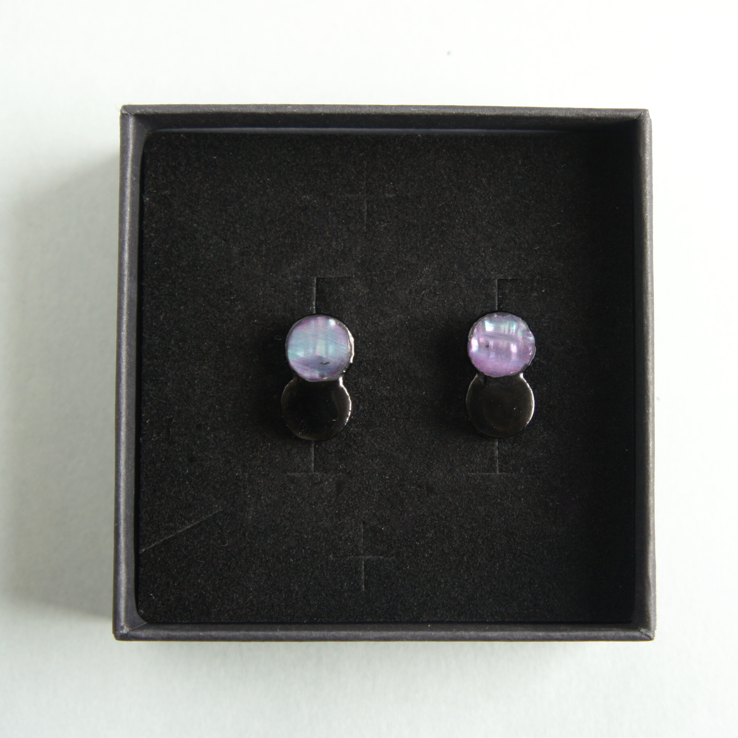 Raden "Bonbori" Mother-of-Pearl Inlay Earrings