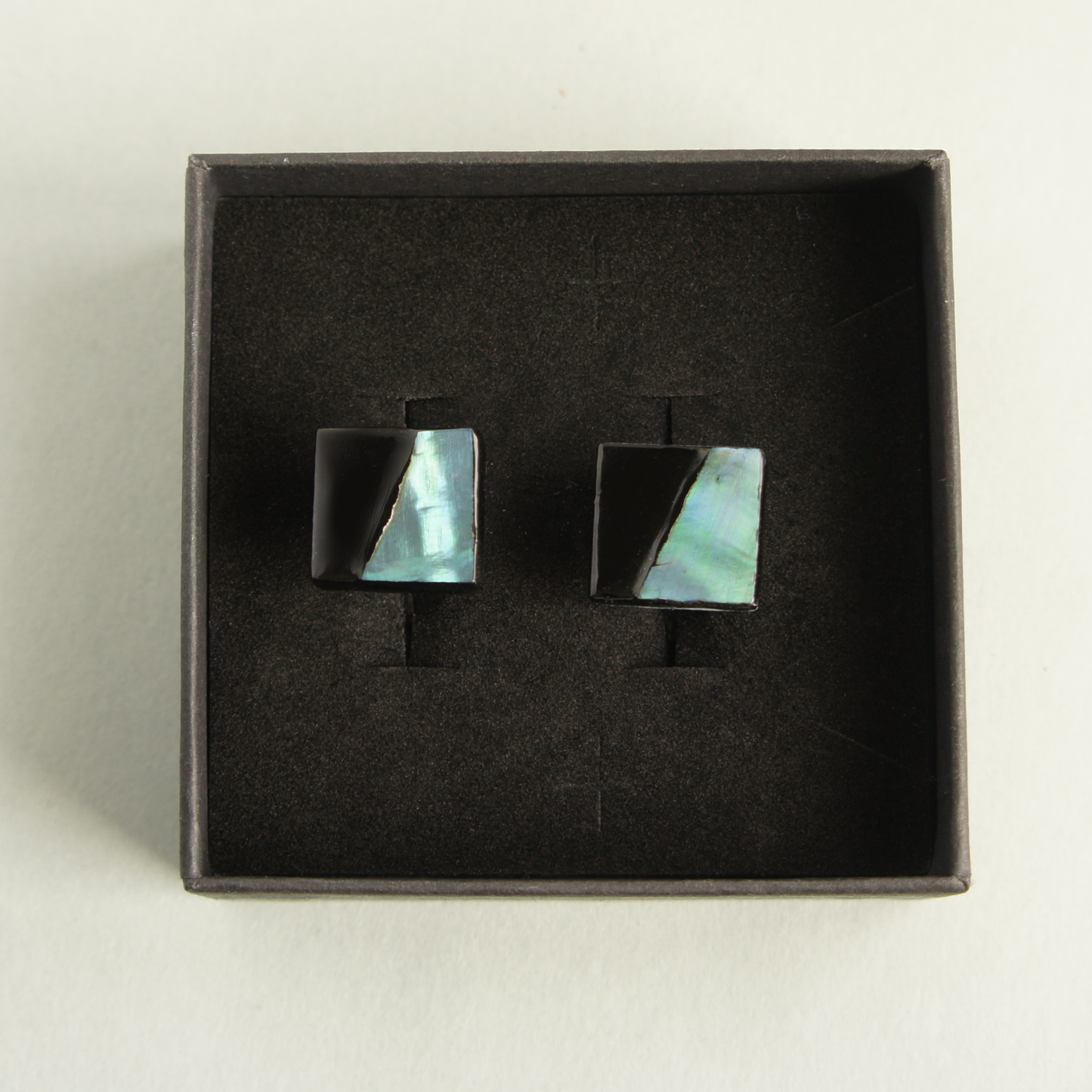 Mother-of-pearl Cufflinks "Ice Shard"