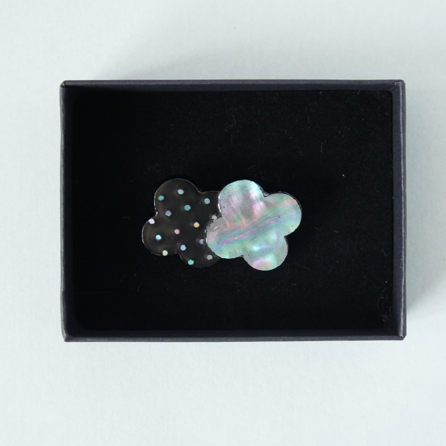 Raden Brooch "Flower Play"
