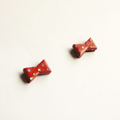 Raden Mother-of-Pearl Earrings "Bygone Days" (Red) - Pierced