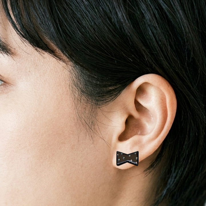 Raden earrings "Arishi hi" (Black) pierced