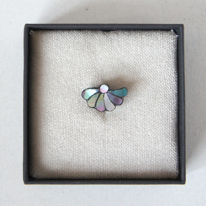 Artist-made Urushi Lacquer Raden Ear Cuff (Chrysanthemum): Modern Japanese jewelry featuring Abalone shell raden inlay, single-ear design, elegant gift. By Kaori Sugano