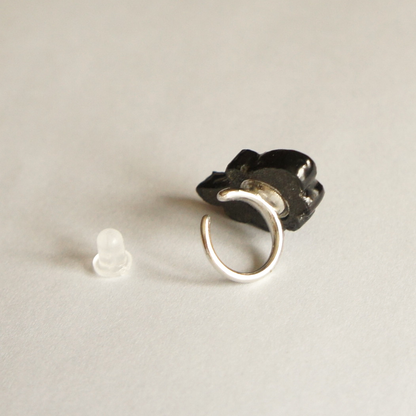 Raden Mother-of-Pearl Earcuff "Late Bloom, Swaying" (Single Ear)