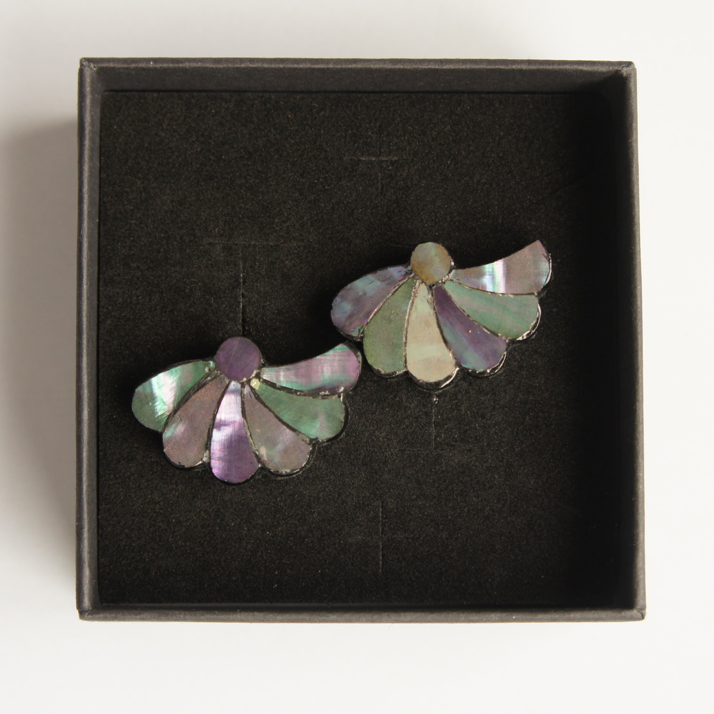 Raden Earrings "Autumn Bloom, Swaying" (Large) 