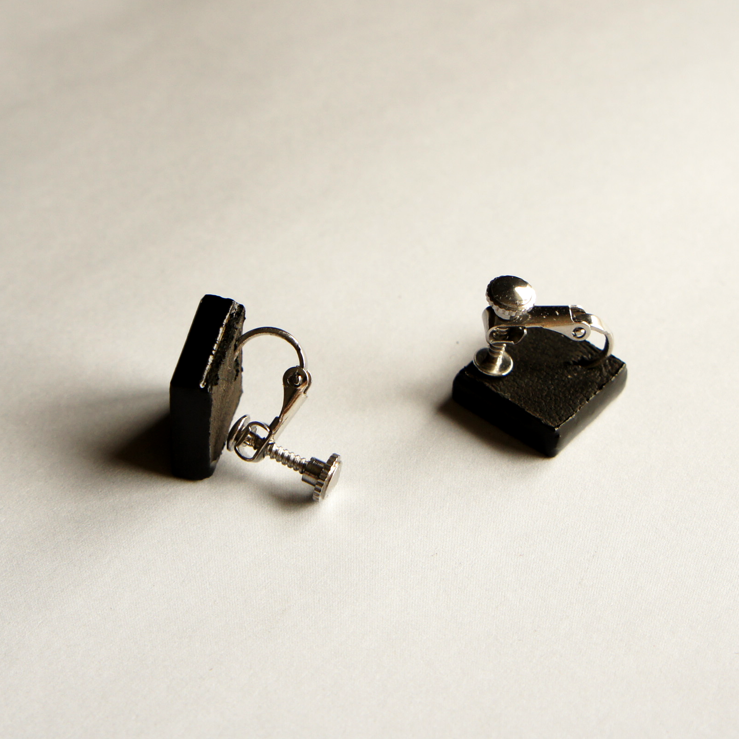Raden Mother-of-pearl "Ice Fragment" Earrings
