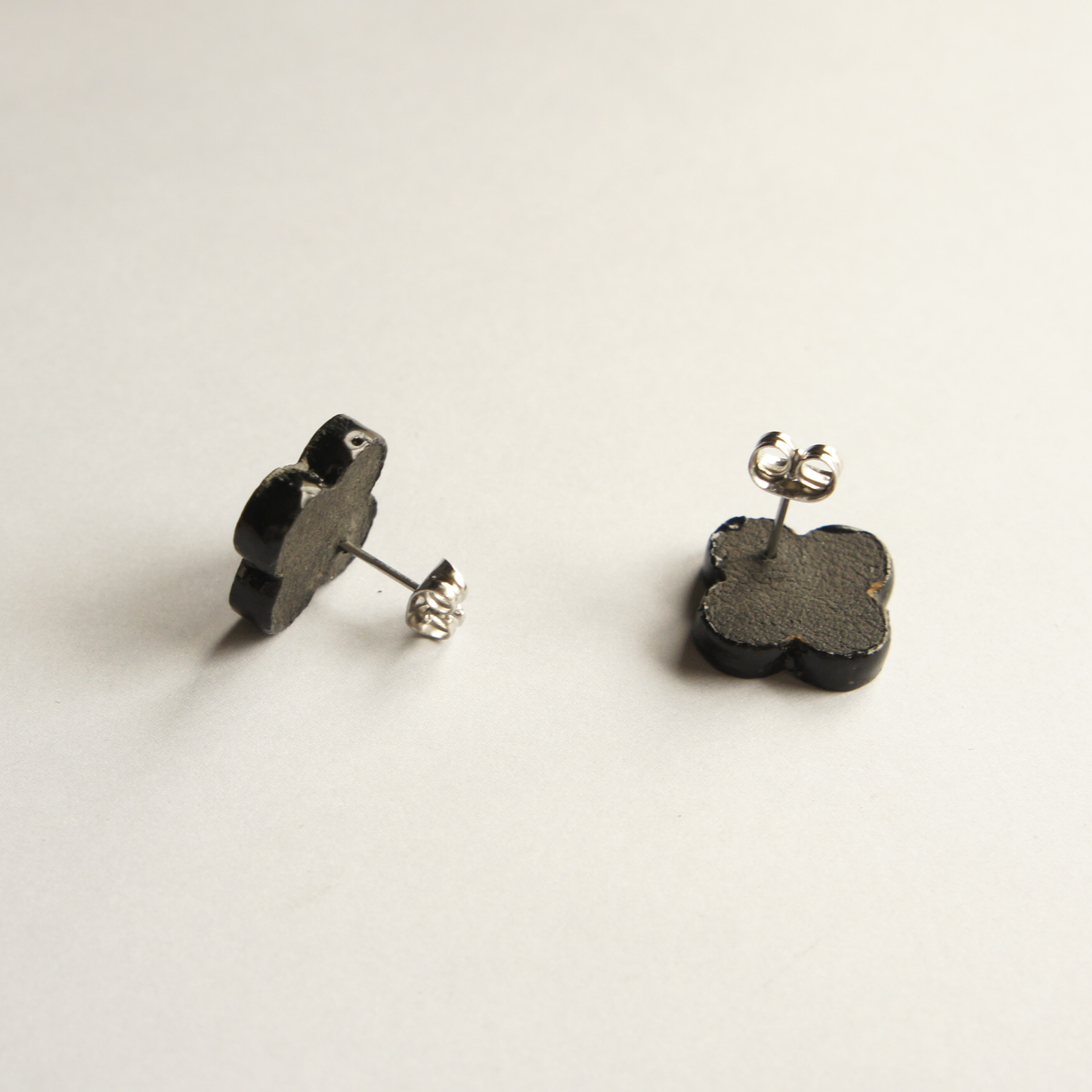 Raden Earrings "Usubana" Pierced/Clip-on Earrings