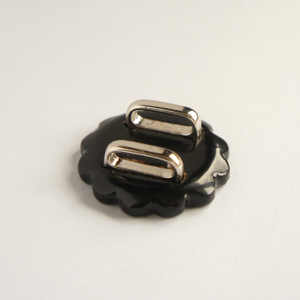 Mother-of-pearl Inlaid Obi Clip "Bankka"