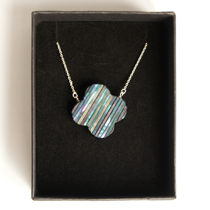 Raden Necklace "Ayaka"