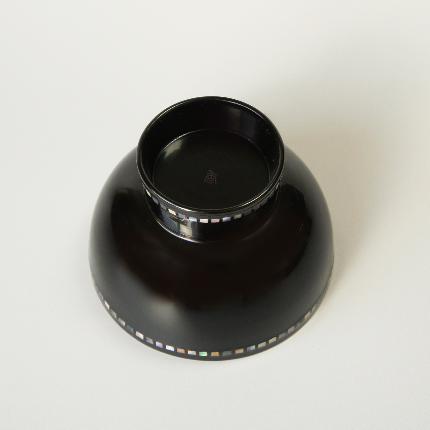 Mother-of-pearl rimmed lacquer bowls (set of 2)