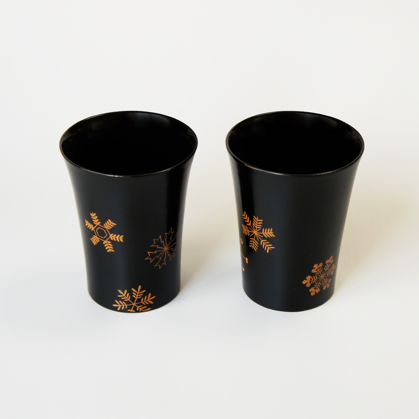 Makie Lacquerware Cups "Snowflakes" (Set of 2)