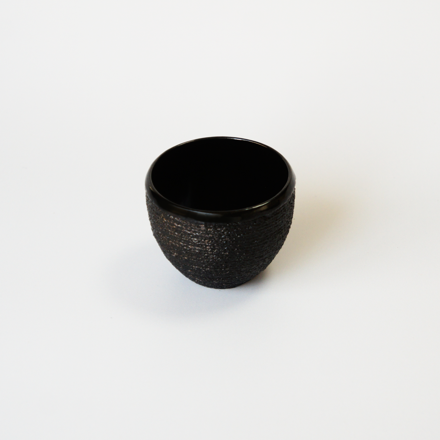 Woven-patterned Sake Vessel (Black)