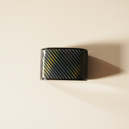 Incense Container in Carved Urushi "Sea Murmur"